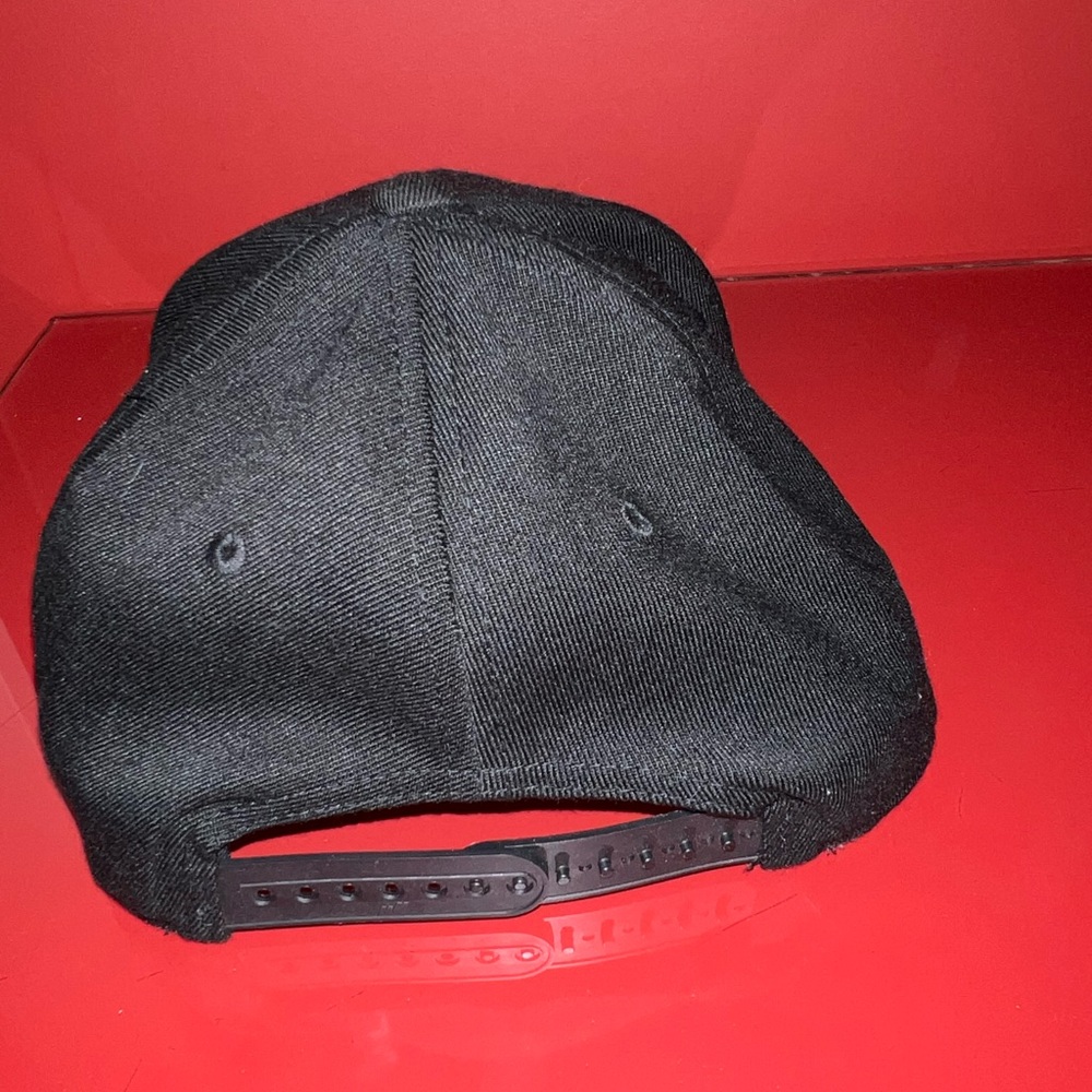 Weedmaps hat - Picture 4 of 5